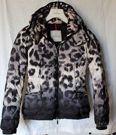 Piumino Moncler Saby con CODICE CERTILOGO