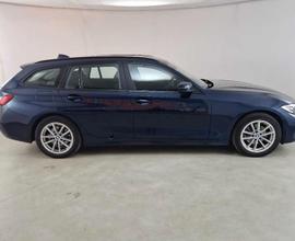 BMW 320 48V Business Advantage Touring auto