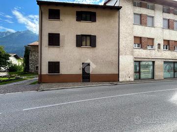 TRIFAMILIARE A VILLA SANTINA