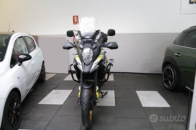 Suzuki V Strom DL 1000 XT