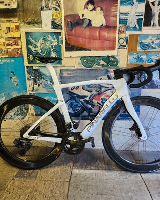 Pinarello Dogma F Crystal White 2026