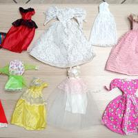 Stock Abiti Per Barbie