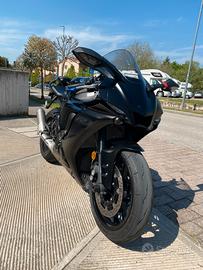 Yamaha YZF R1 2020 pronto pista immatricolata