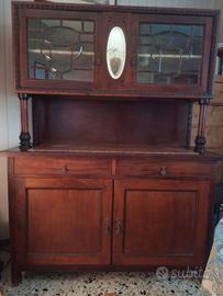 Credenza antica in legno massello con vetrina anni