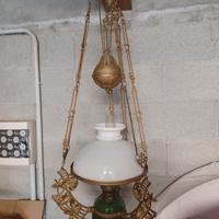 Lampada a petrolio in maiolica