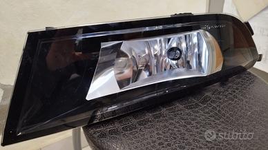 Faro fendinebbia Skoda Fabia 