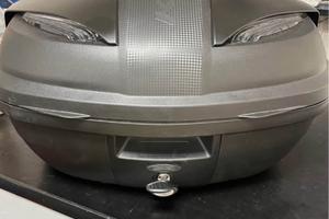 Baulletto 47 lt completo di piastra