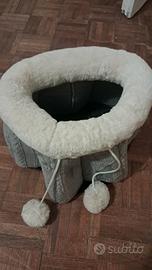 cuccia per gatti/ cani di piccola taglia 