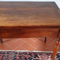  tavolo in noce allungabile con 4 sedie 