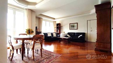 Attico / Mansarda di 141 m² con più di 5 locali e 