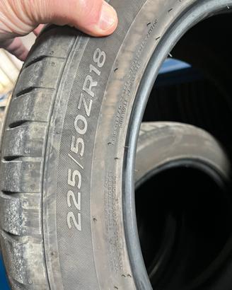 Gomme Estive 225/50/zr 18 Hankook