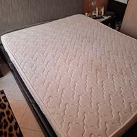 letto contenitore compreso di materasso matrimonia
