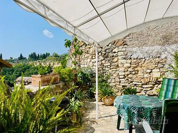 5 LOCALI A TARANO