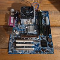 Scheda Madre Gigabyte + AMD Athlon XP + 512MB DDR1