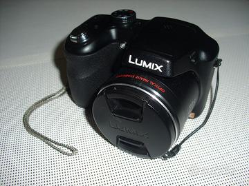 Macchina fotografica Panasonic Leica