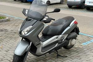 Yamaha Xmax 250