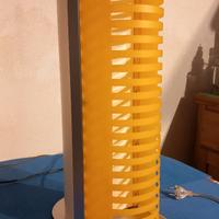 Lampada di design porta cd