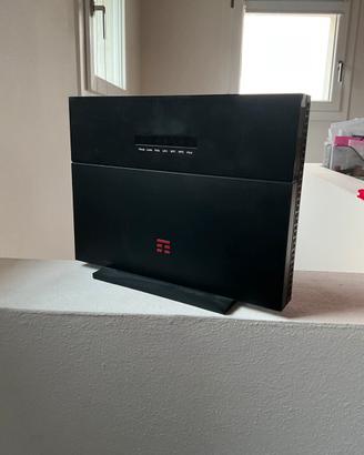 Router TIM HUB+ ZXHN H388X Fibra