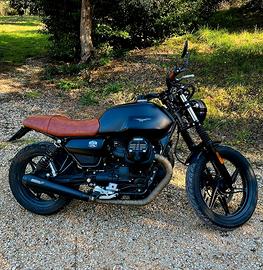 Guzzi v7 stone 2022
