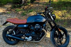 Guzzi v7 stone 2022