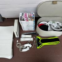 Nintendo Wii + Wii Fit + giochi + accessori