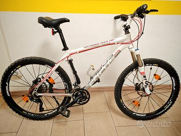 MTB Focus Black Forest 26" – Taglia M – Ottime con