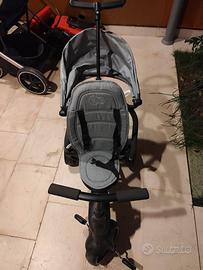 Passeggino triciclo