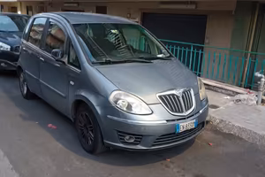lancia musa Diva 1.3 Multijet 90cv  2012