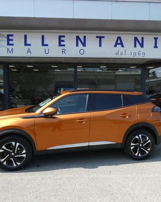 PEUGEOT 2008 PureTech 130 S&S Allure Navi Pack