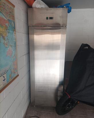 Frigorifero professionale