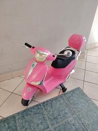 Scooter moto elettrica bambina batteria carica