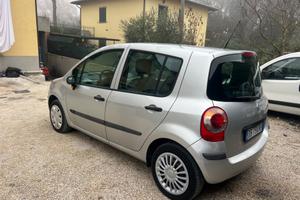 Renault Modus 1.2 16V Saint Tropez