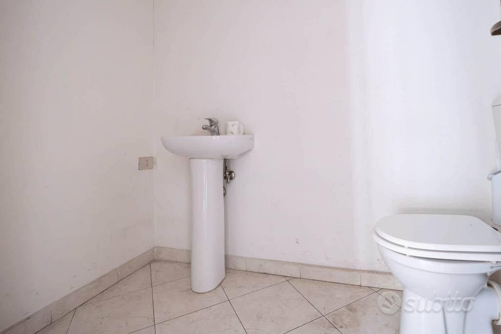 Immobile di 115 m² con 2 locali a Firenze - Altro