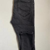 Jeans Pull and Bear skinny con strappi