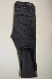 Jeans Pull and Bear skinny con strappi
