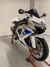 Suzuki GSX R 600 K8
