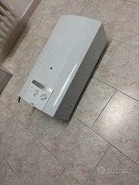 Scaldabagno gas Vaillant (GPL)