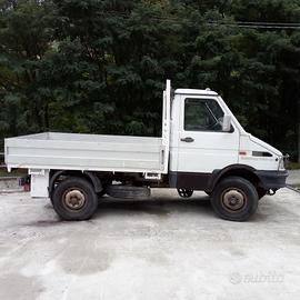 Iveco Daily 4x4 - 40.10 Patente B, GANCIO TRAINO