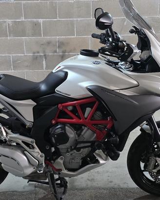 MV Agusta turismo veloce Lusso