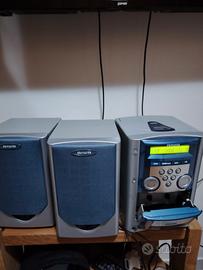 compatto stereo Aiwa funziona solo cd e radio