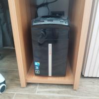 Computer Packard Bell con monitor Samsung led