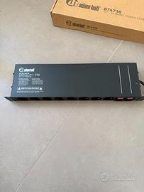 ciabatta rack adam hall 874716 16 prese 19 pollici