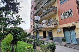 Appartamento a Napoli Via TERRACINA 2 locali