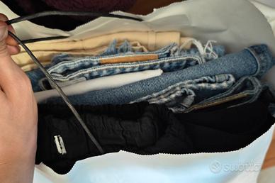 Lotto di 6 jeans Berska/Stradivarious, Pull& Bear