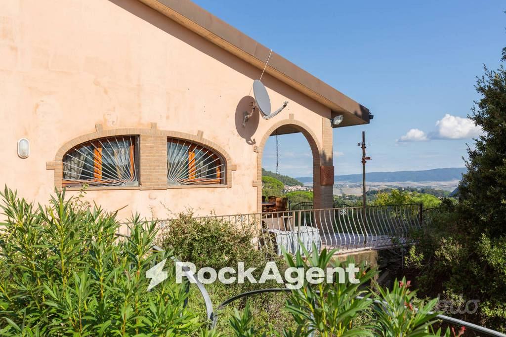 Rustico / Casale di 199 m² con 4 locali a Rosignan - Vista 3