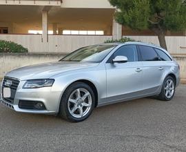 AUDI A4 4ª serie - 2011