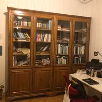 Libreria legno massiccio e vetro