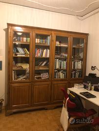 Libreria legno massiccio e vetro