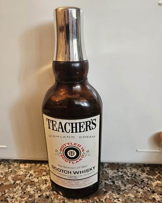 Radio bottiglia whisky