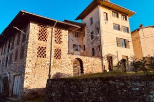 CASA SEMINDIPENDENTE A MEZZANA MORTIGLIENGO